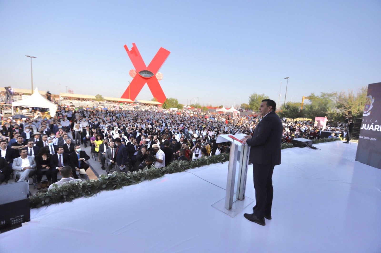 Pérez Cuéllar gastó más de 3 MDP en fiesta de toma de protesta