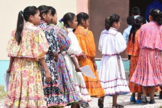 Casi el 20% de la población del país se identifica indígena: INEGI