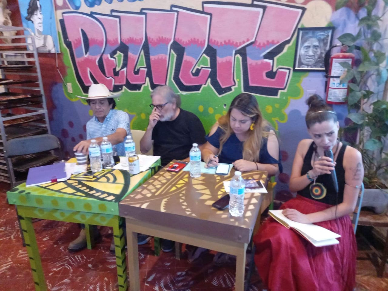 Una noche de poesía y pan con marca «Rezizte»