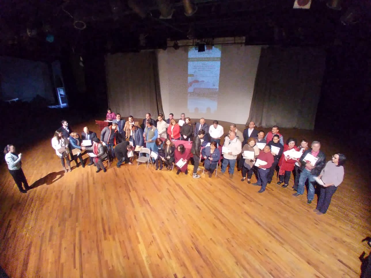 Comparten historias de abuelos de la Revolución