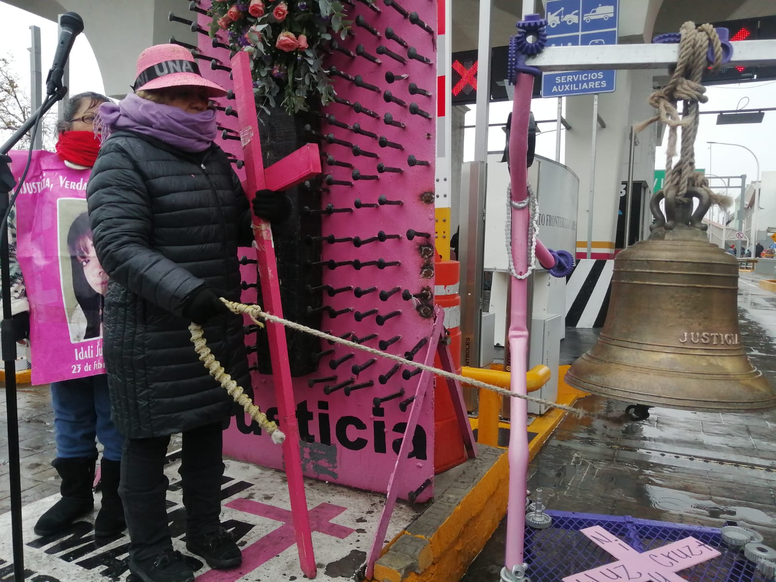 Una campana símbolo de lucha y solidaridad