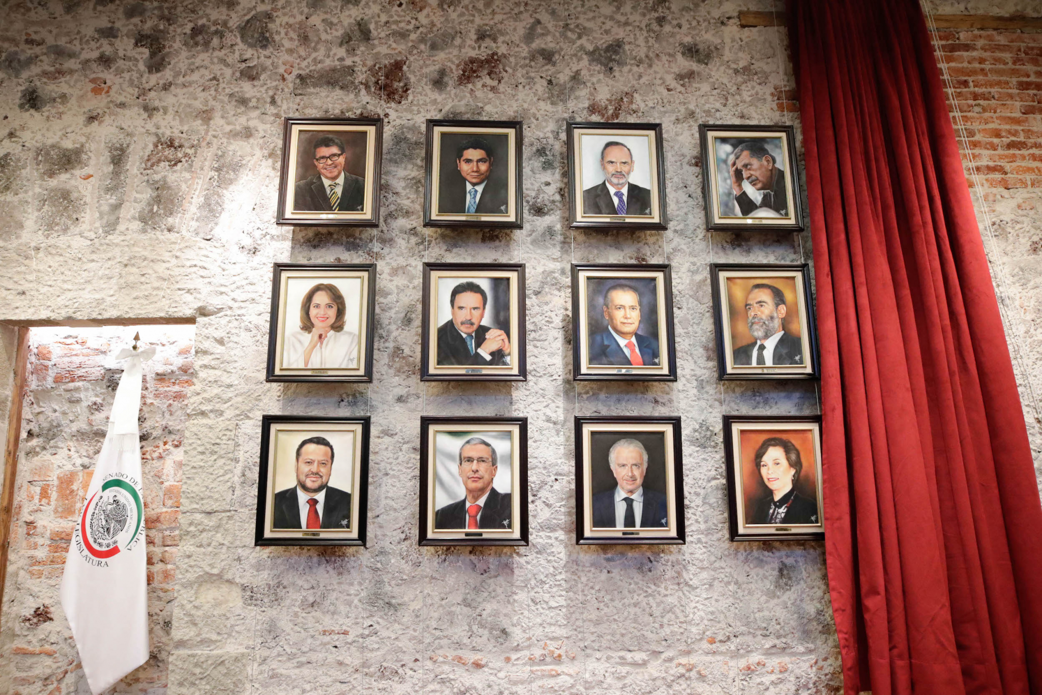 Senado despilfarra en pinturas al óleo de presidentes de la Jucopo