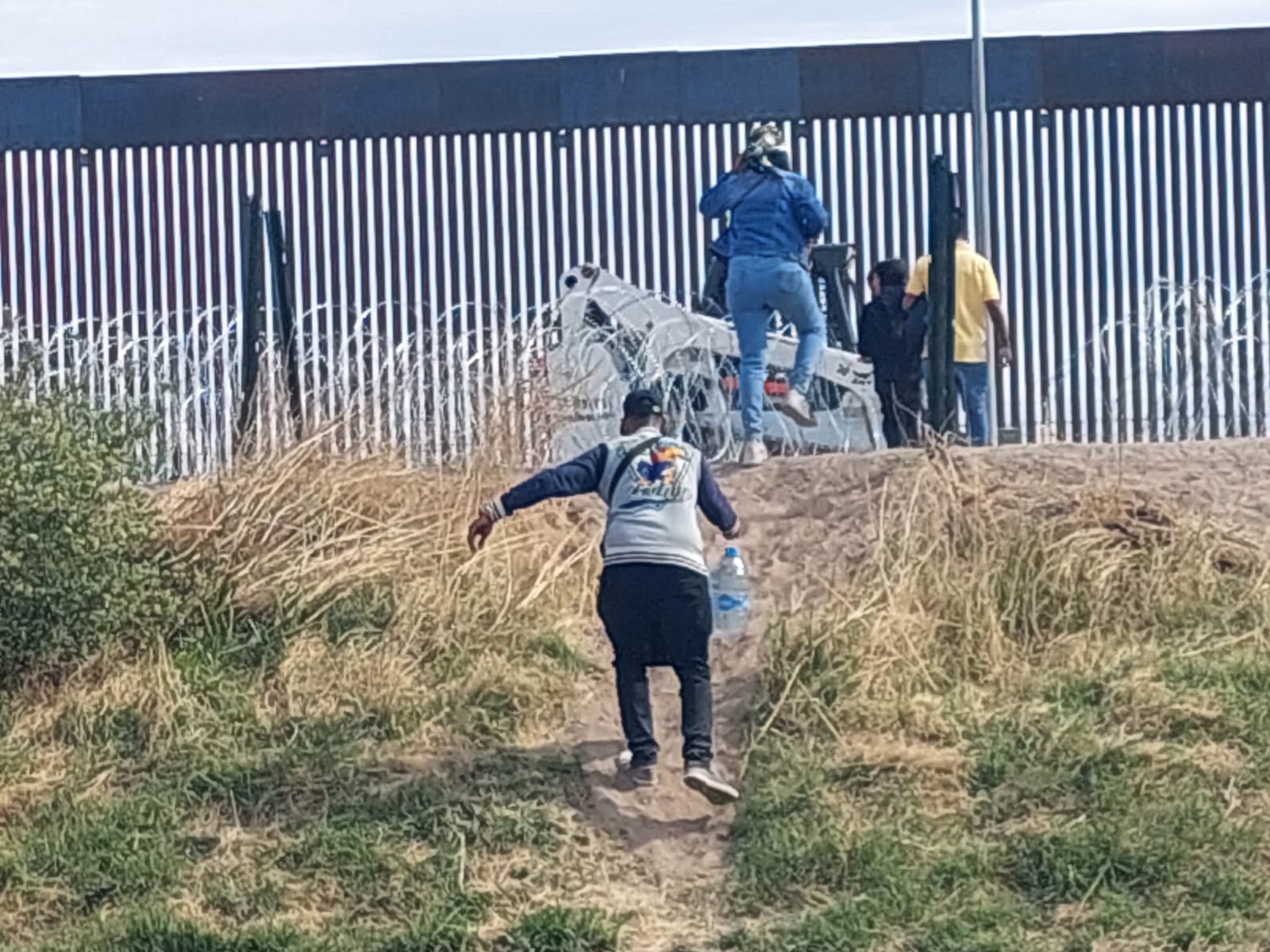 «La frontera no está abierta y no estará abierta», advierte EU