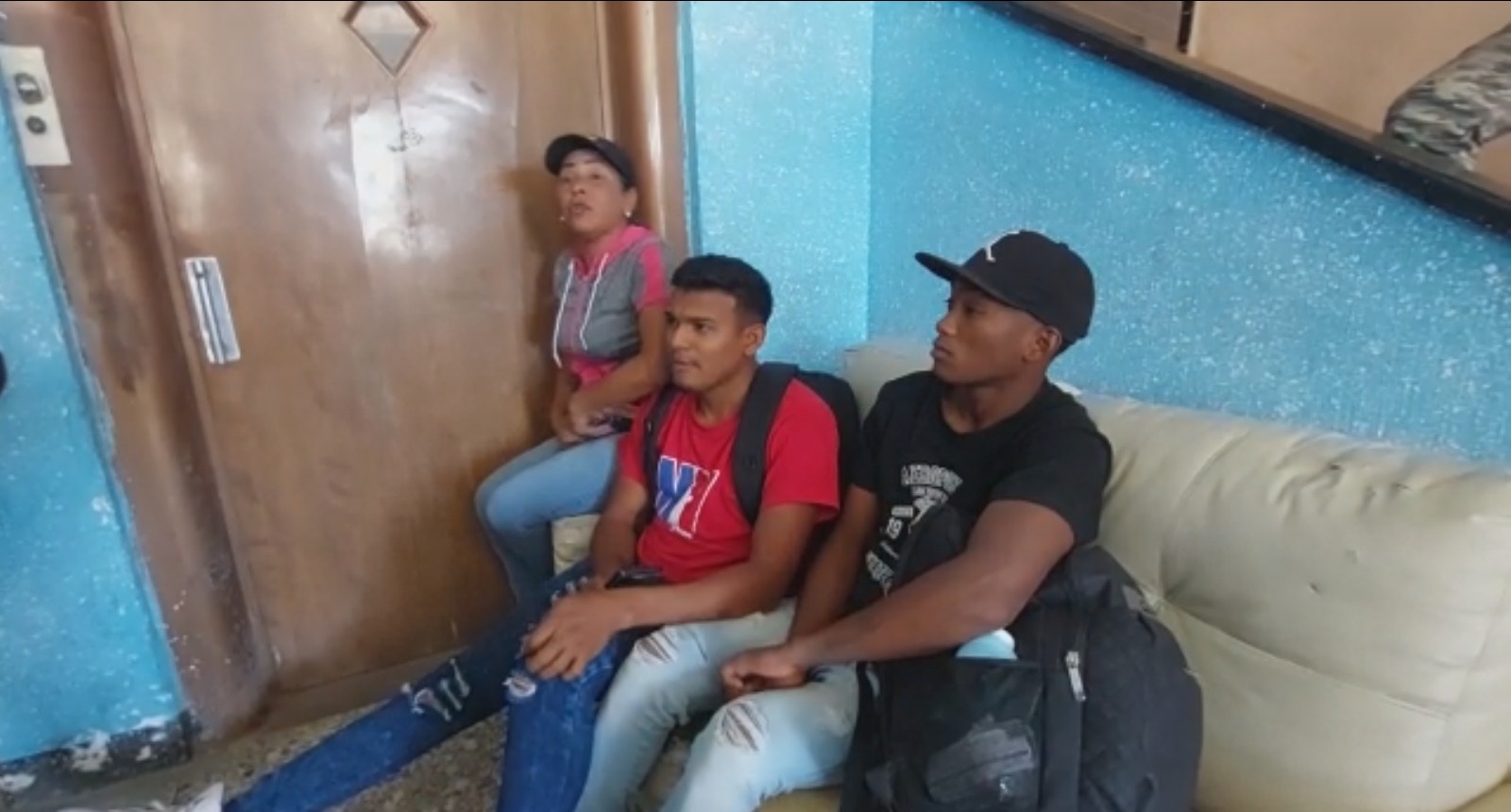 Perder otro hogar: Hotel Deluxe