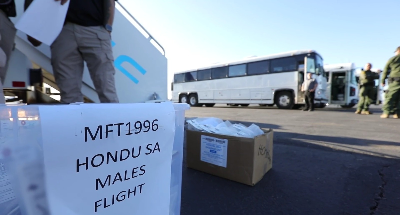 Aumenta EU retornos de migrantes a Venezuela y América Central