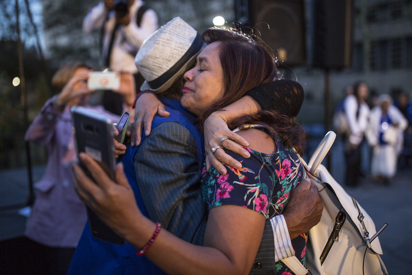 Programas de reunificación familiar, el negocio de la nostalgia