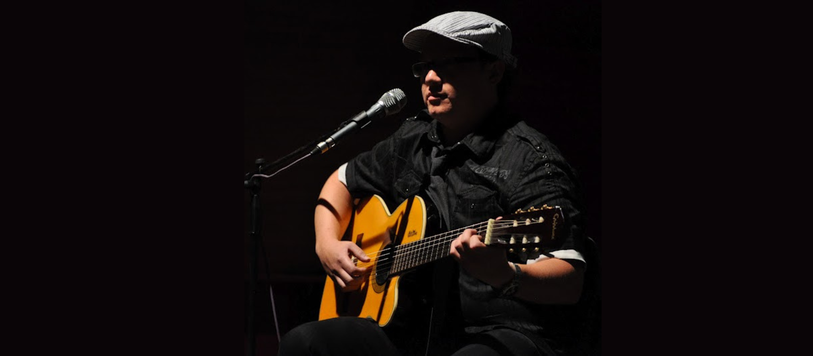 Fabián Escuntar: Desde Quito para el Mundo