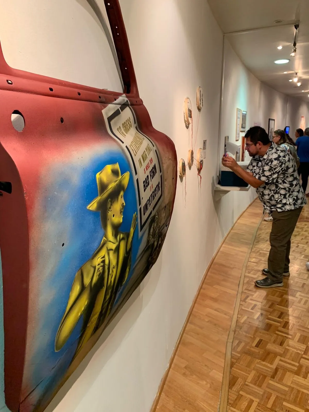Destaca obra ‘El Hijo Desobediente’ en exhibición en Museo de Arte de Ciudad Juárez