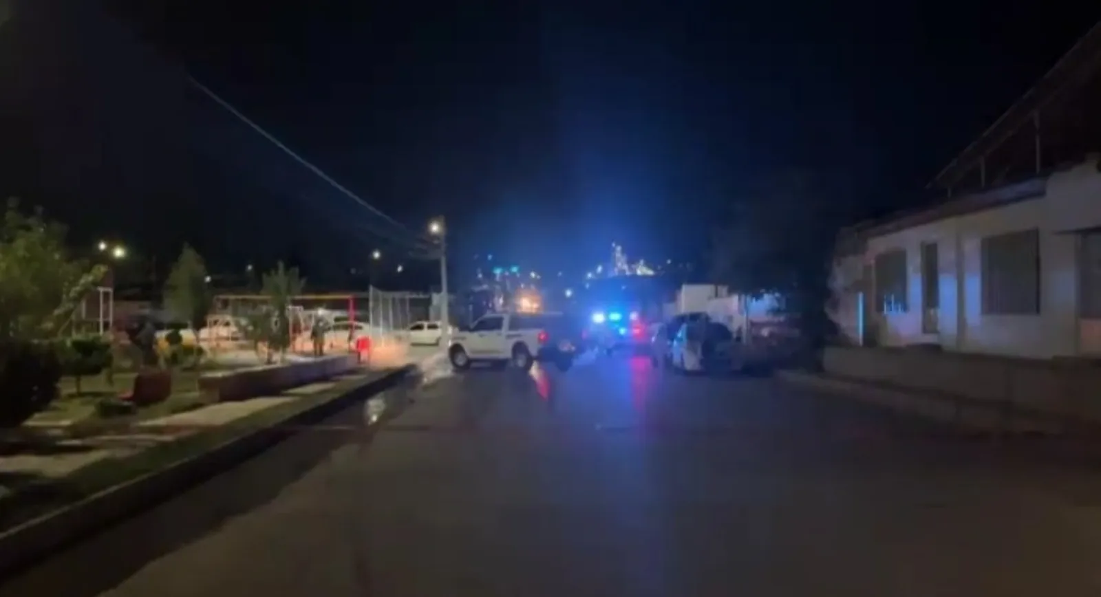 Atacan 11 cámaras centinela y dejan arreglo fúnebre