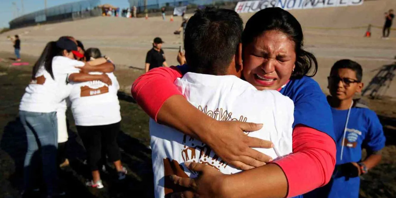 ‘Un abrazo de 3 minutos’; Docu que da la esperanza de construir puentes y no muros