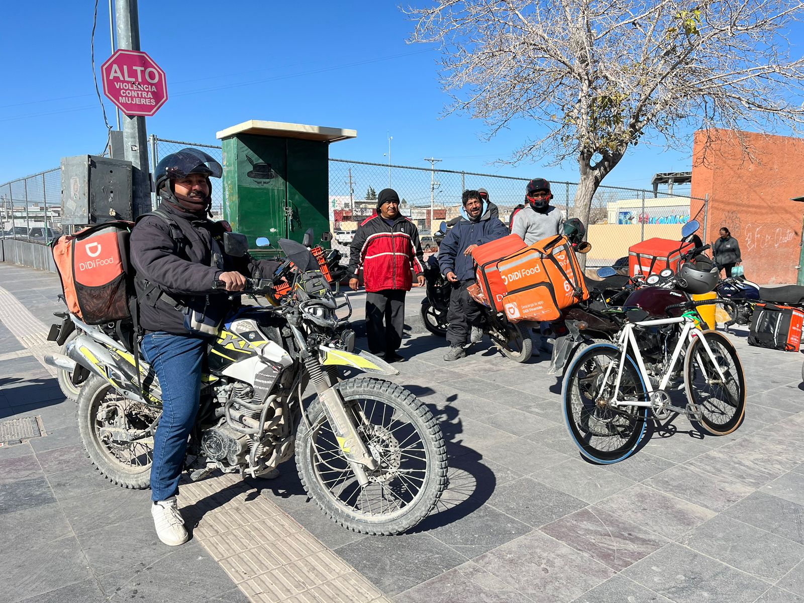 Conductores de Didi: altos impuestos, largas jornadas y sin apoyo