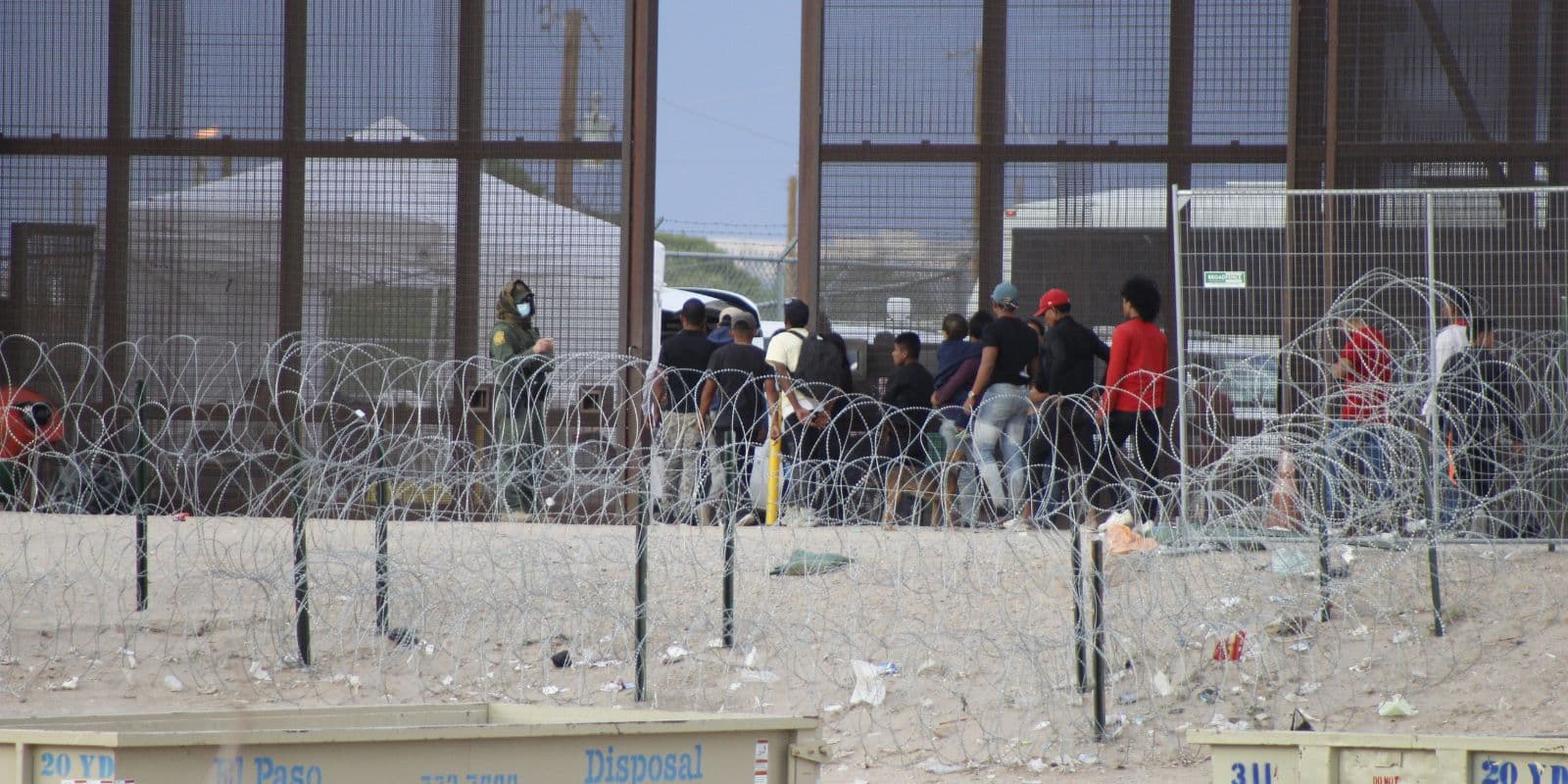 Galería: Migrantes cruzan el Río Bravo en busca de asilo en EU