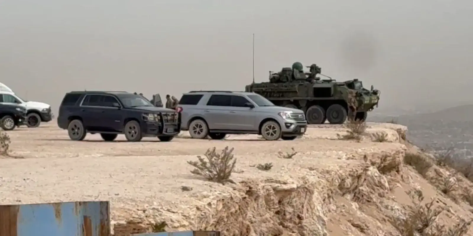 Militares refuerzan la frontera con vehículos blindados