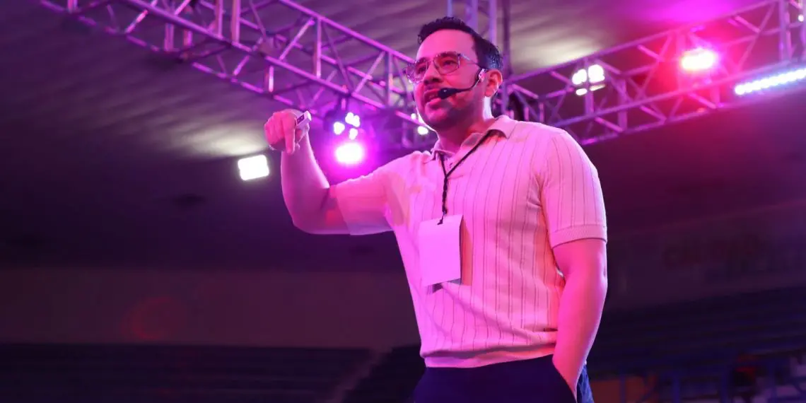 Press Start to Learn: un viaje al interior de la neurona