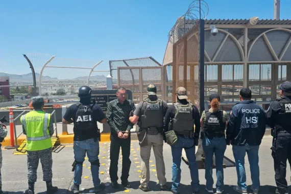 Hombre con orden de aprehensión en EE.UU es capturado en Juárez