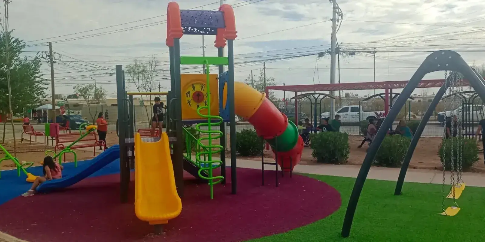 De las ruinas: rehabilitación del Parque Sol de la Montaña 