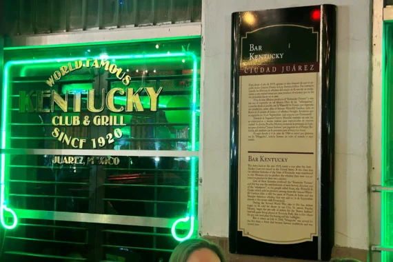 Juárez celebra 105 años del Kentucky Bar: cuna de la Margarita