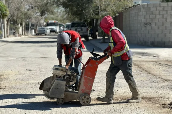 Reportan más de 10 mil hoyos reparados en noviembre